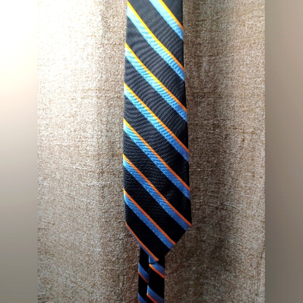 Robert Talbot Best of Class Men's Luxury Silk Tie - Navy & Light Blue with Gold
